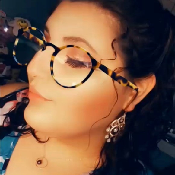 Meet your Posher, Lexi - Picture 1 of 1